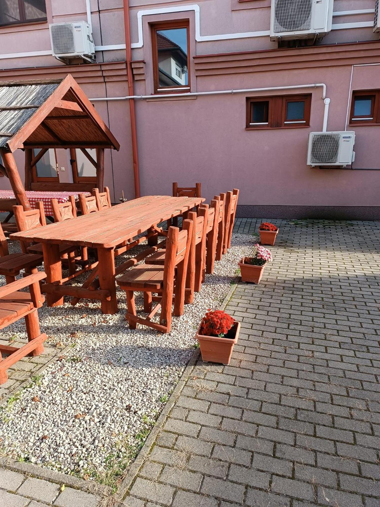 Malom Panzio Bed & Breakfast Kiskunfélegyháza Exterior foto