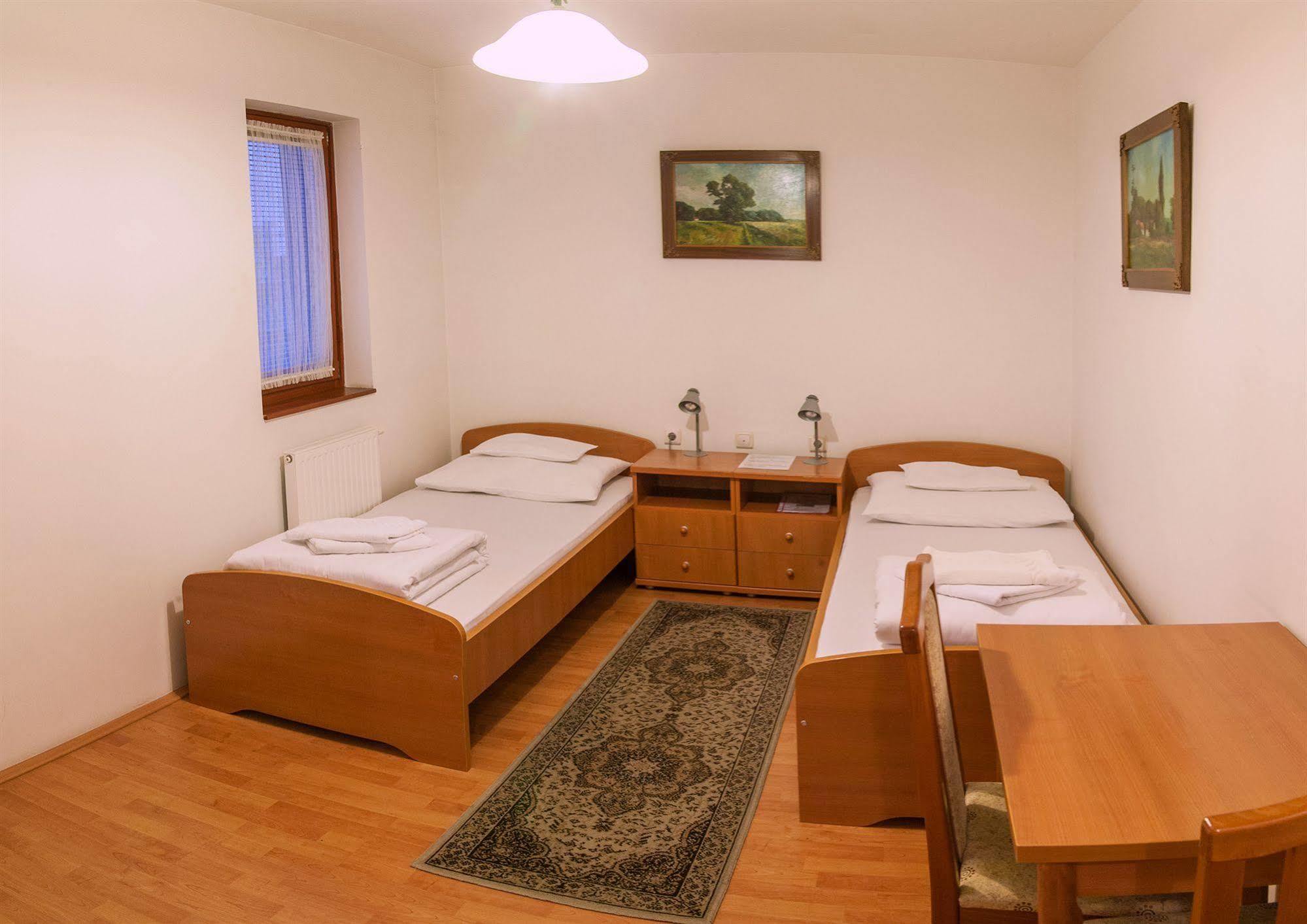 Malom Panzio Bed & Breakfast Kiskunfélegyháza Exterior foto