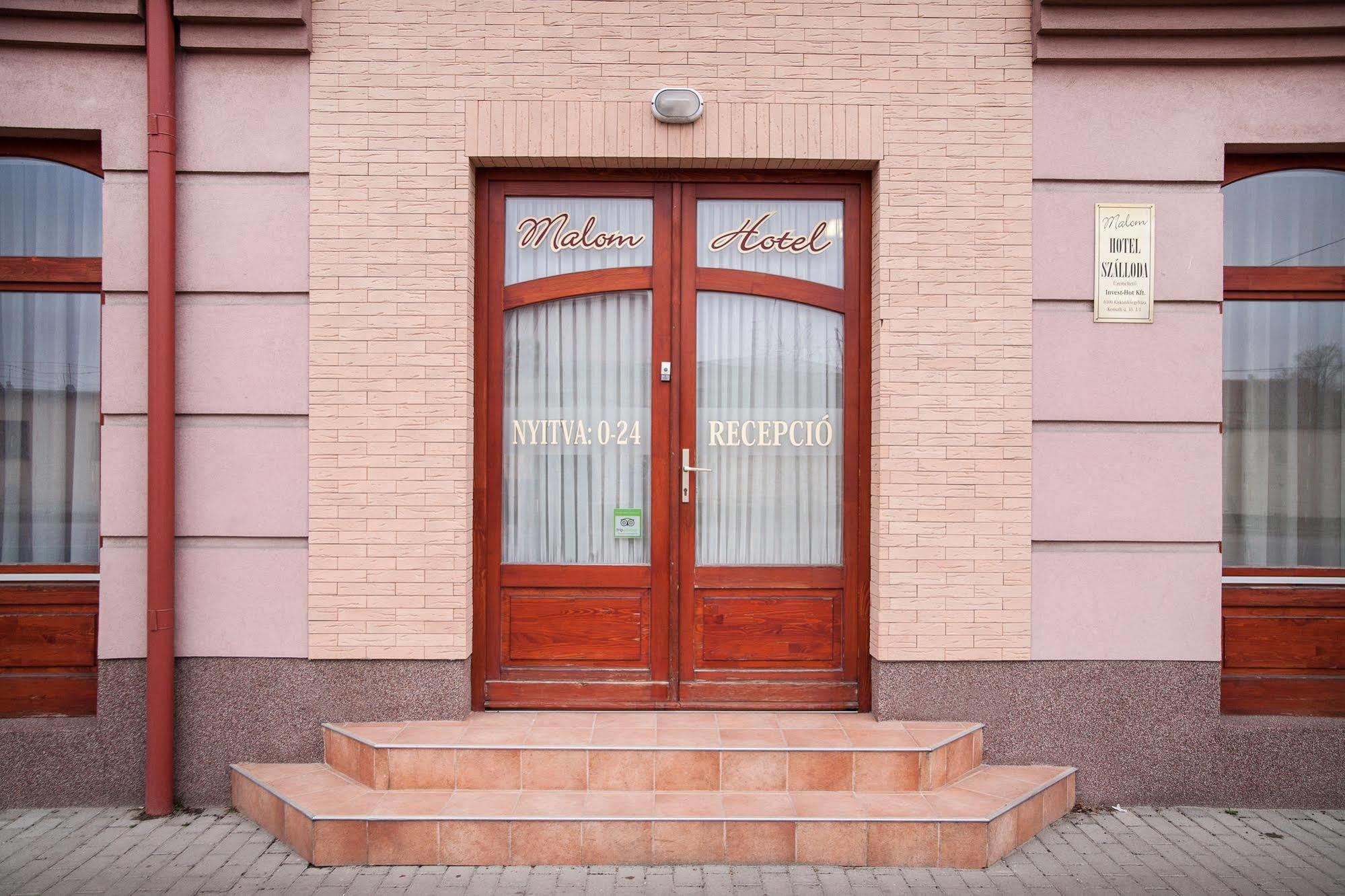 Malom Panzio Bed & Breakfast Kiskunfélegyháza Exterior foto